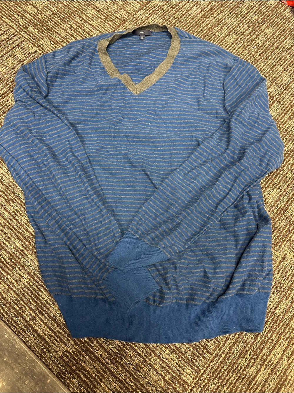 GAP Men's Blue Striped V-Neck Sweater with Gray Trim